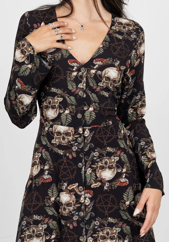 Vestido Midi de Calaveras y Pentagramas