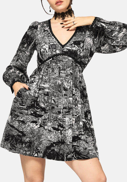 Nara Boudicca Printed Mini Dress negro con estampado místico en blanco y negro de Disturbia