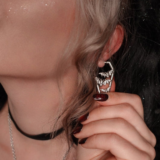 Pendientes Bat Tomb