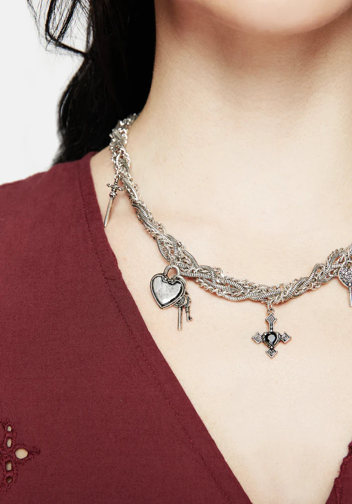 Collar Romance Gótico