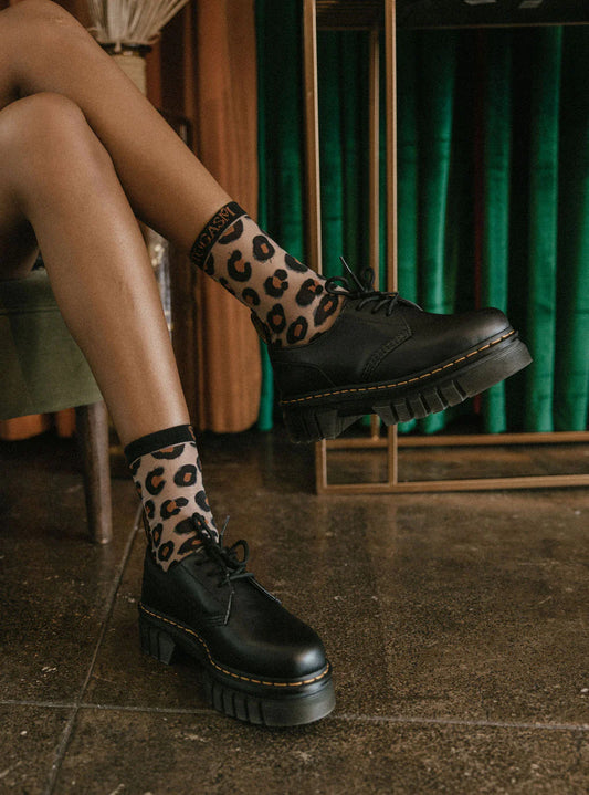 Calcetines transparentes con estampado de leopardo