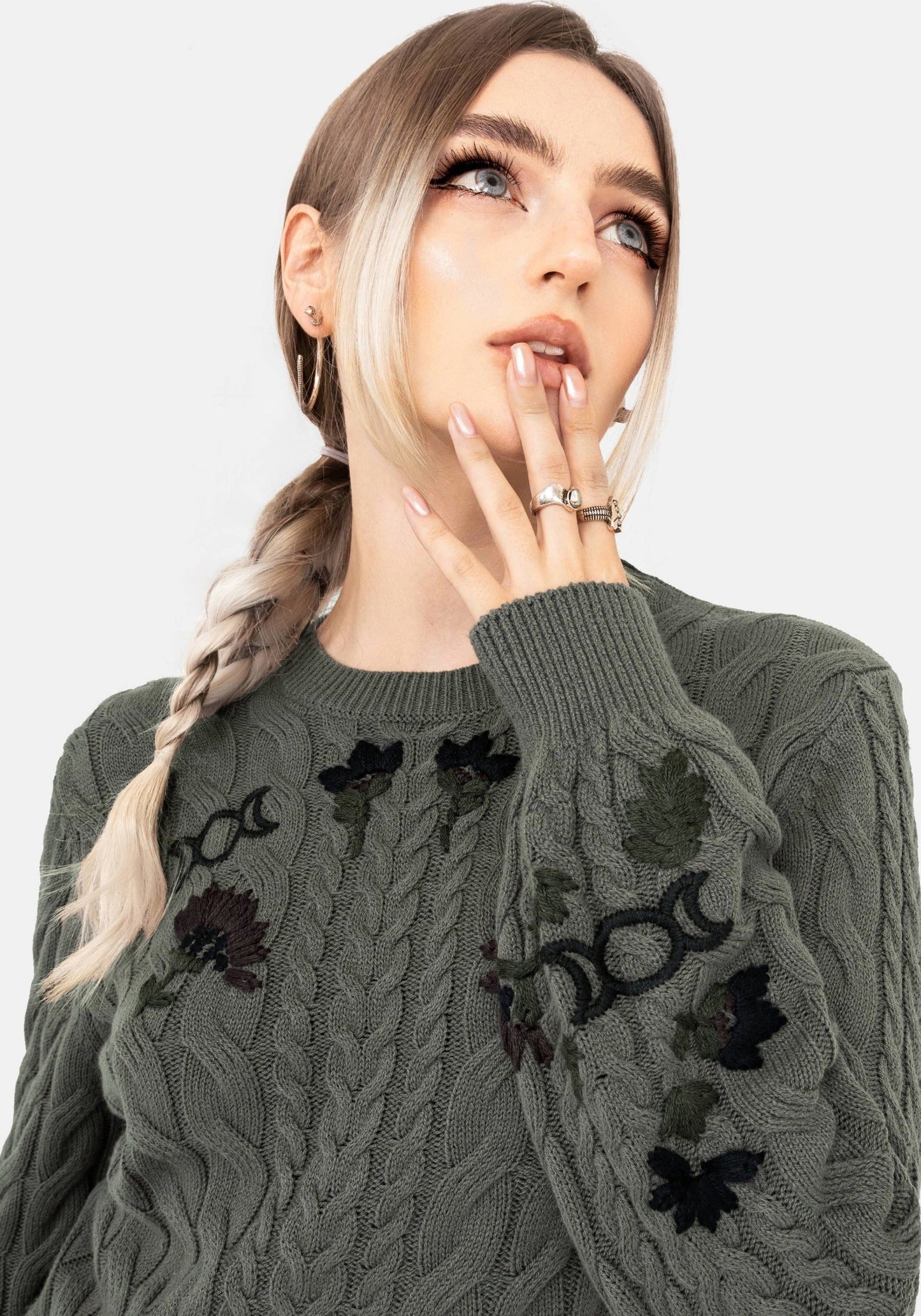 Jersey Clara de Flores Bordadas