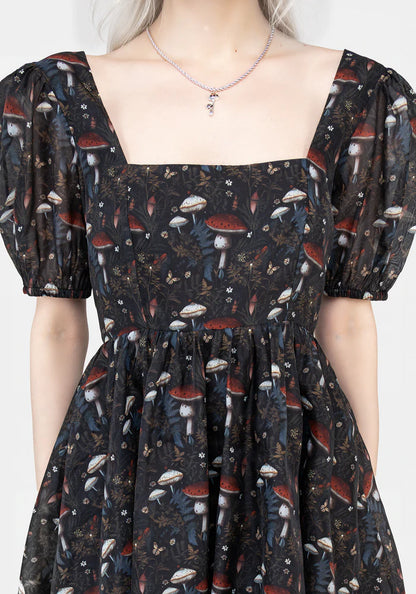 Vestido Mini con Estampado de Hongos Muscaria