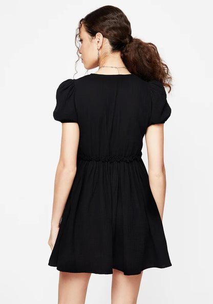 Minivestido con bordado de mariposas