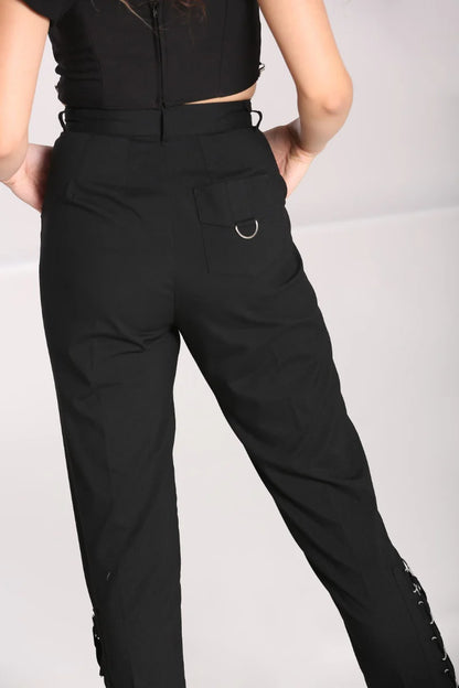 Pantalón negro cropped